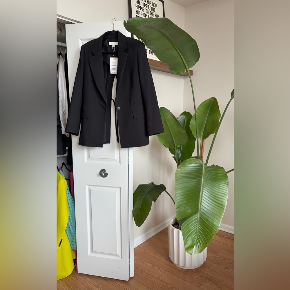 Zara open back blazer